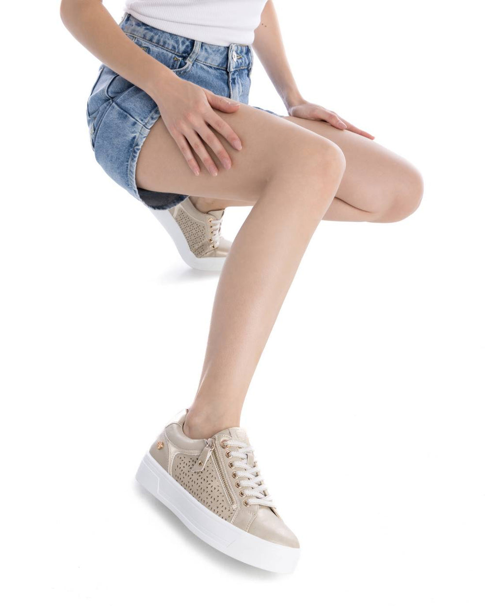 Sneakers basse traforate oro
