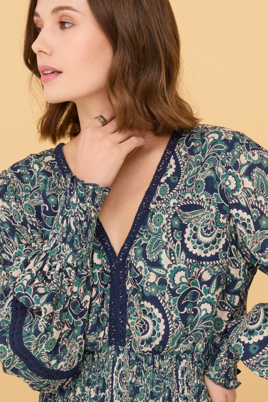 Blusa con maniche a sbuffo