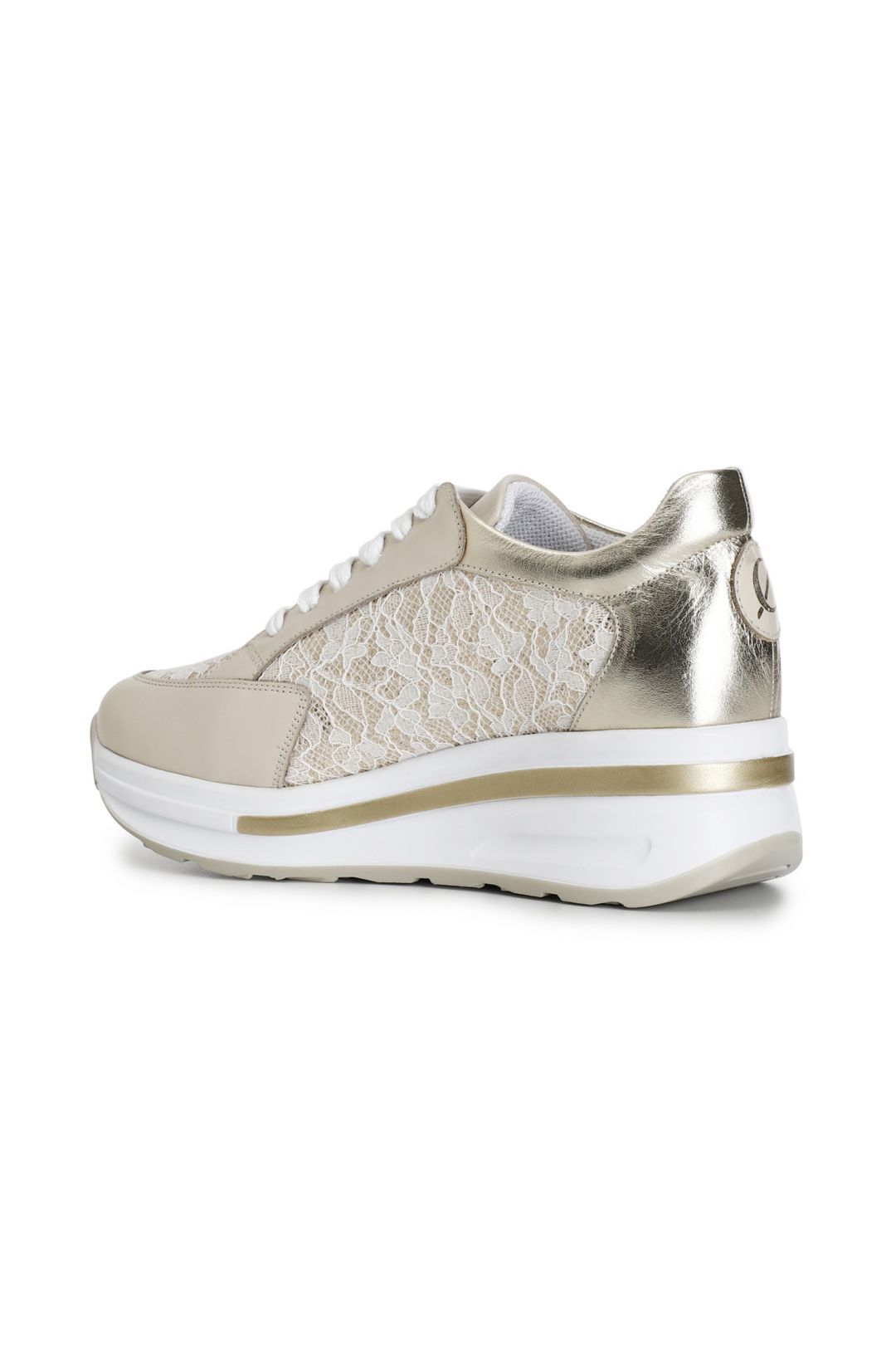 Sneaker oro in pizzo