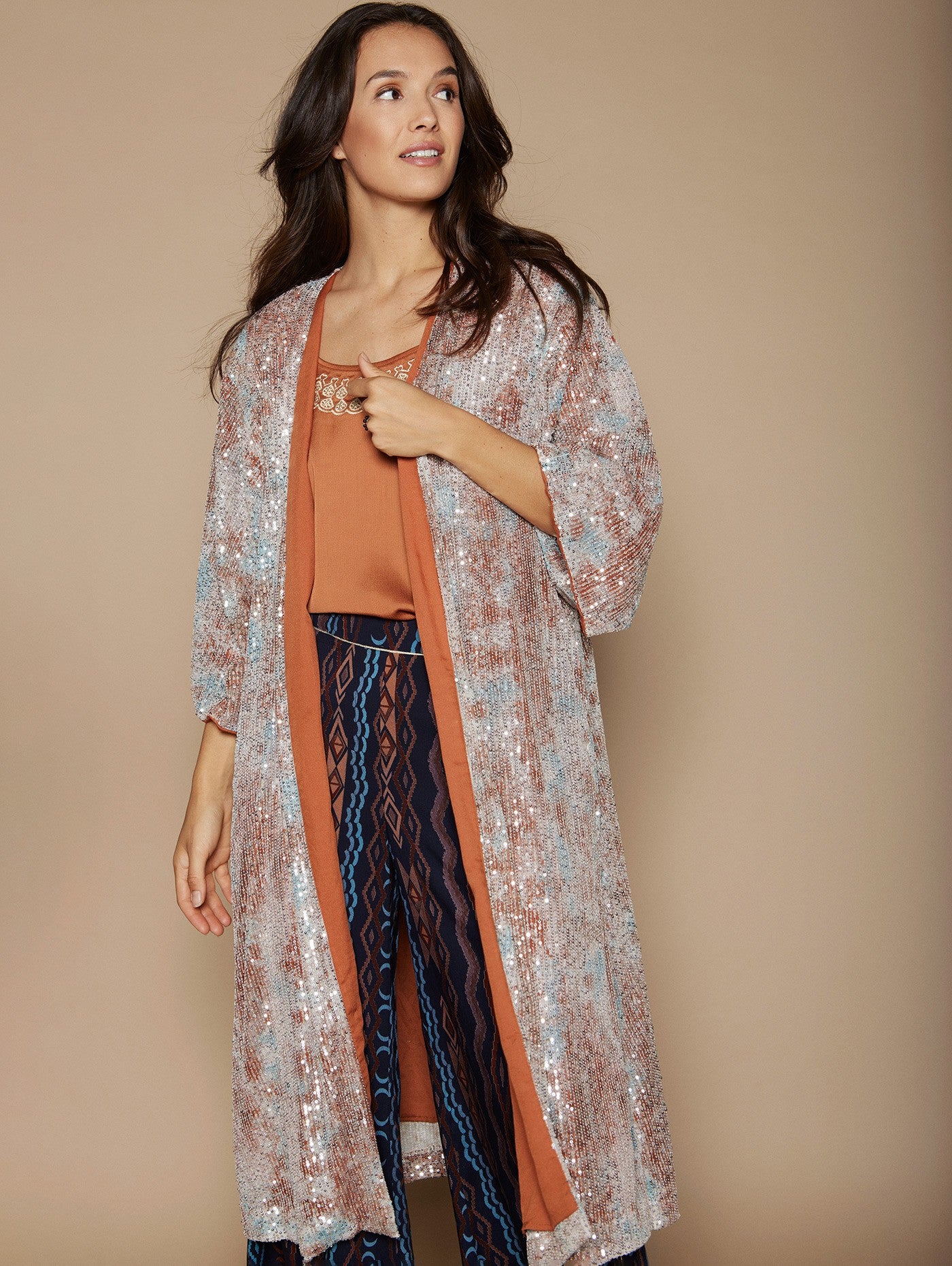 Kimono con paillettes aqua/cammello