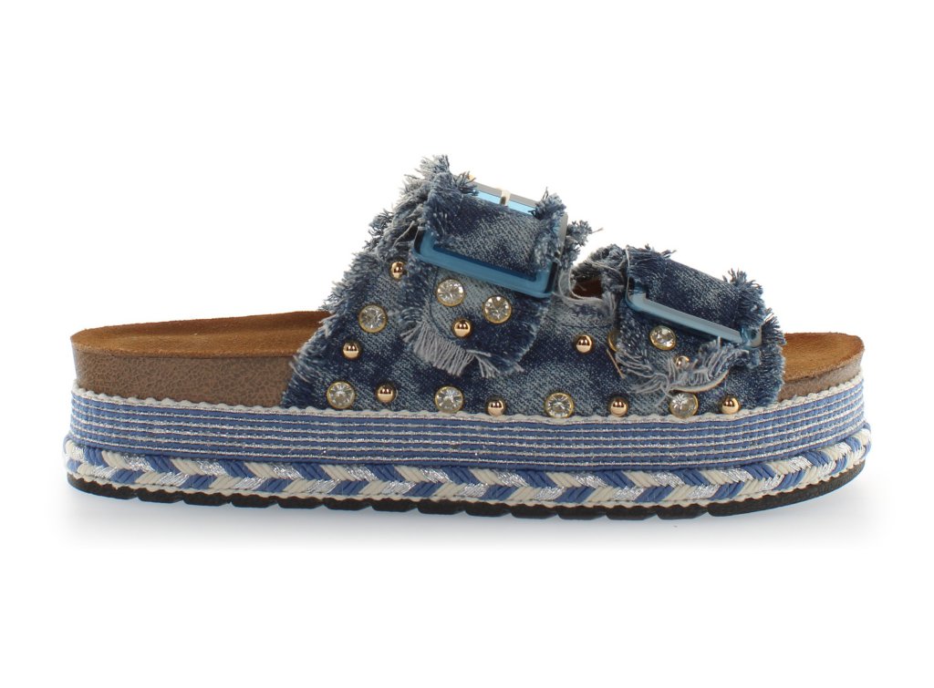 Ciabatta in jeans con borchie e strass