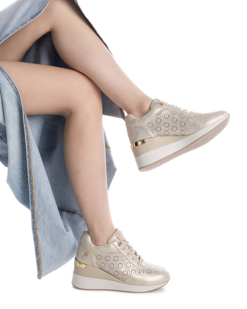 Sneakers alte traforate oro