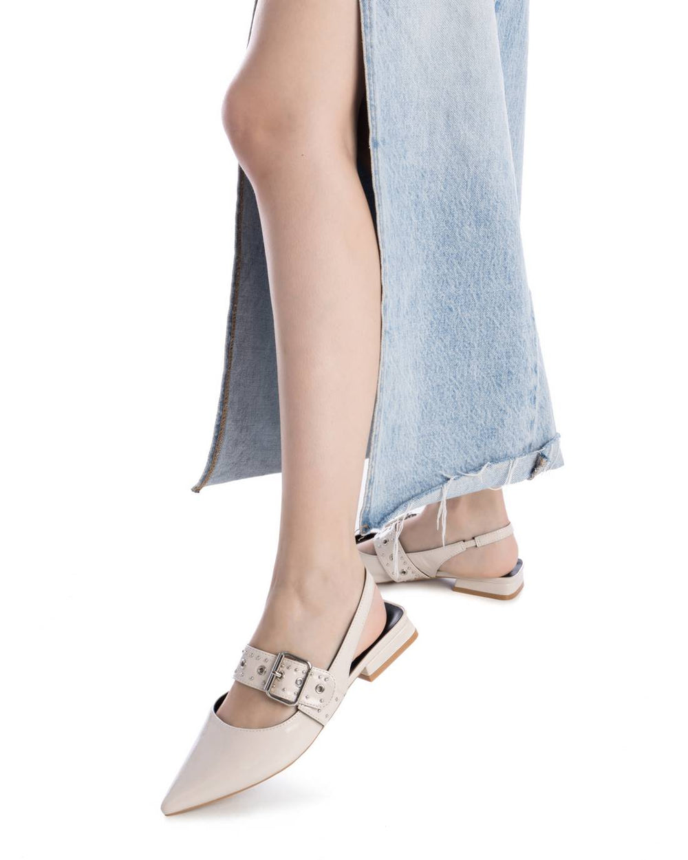 Ballerina vernice beige