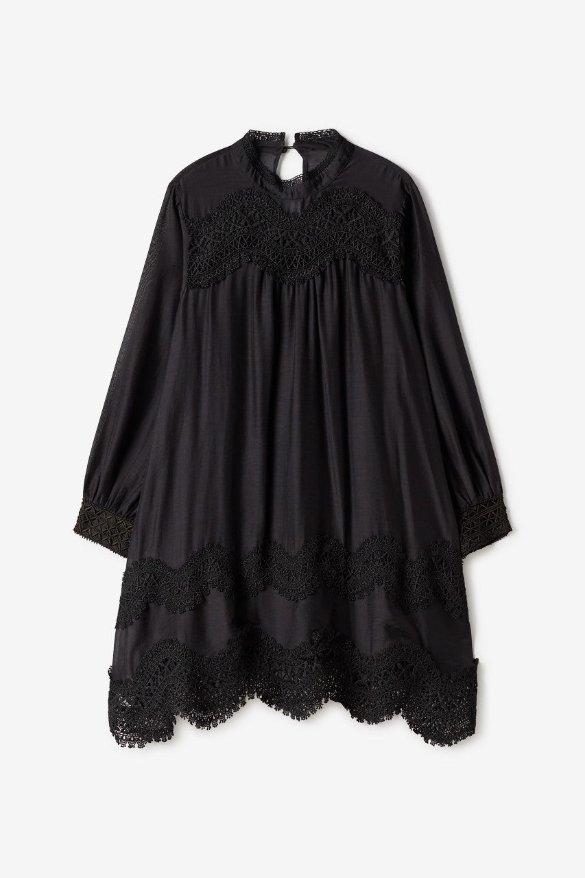 Abito nero pizzo a contrasto