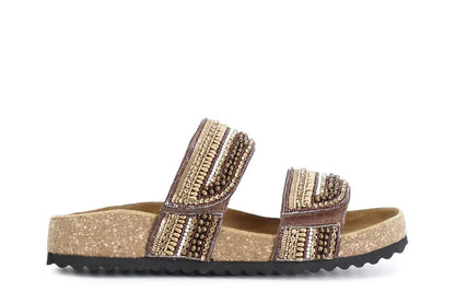 Slippers with gold beads