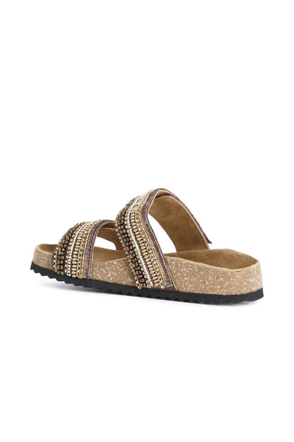 Slippers with gold beads